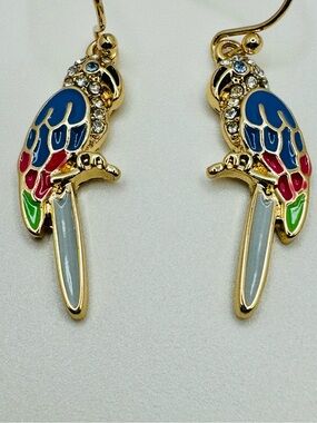 Tommy Bahama Pretty Parrot Drop Earrings NWOT